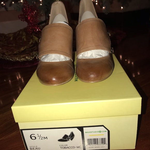 Max Studio heels - Style: BEAU - Picture 2 of 3